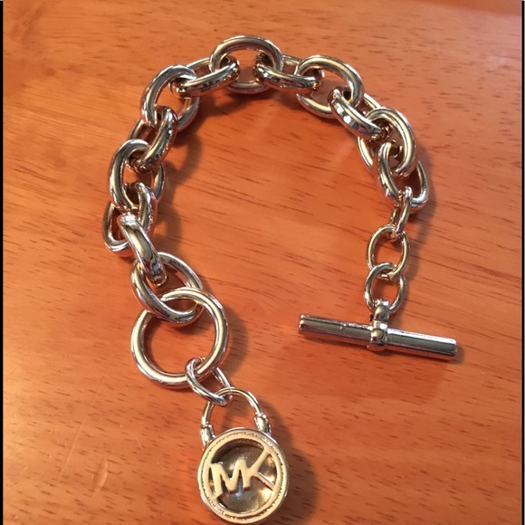 Michael Kors Jewelry - Michael Kors gold-tone chain bracelet with MK logo Michael Kors Jewelry - Michael Kors gold-tone chain bracelet with MK logo